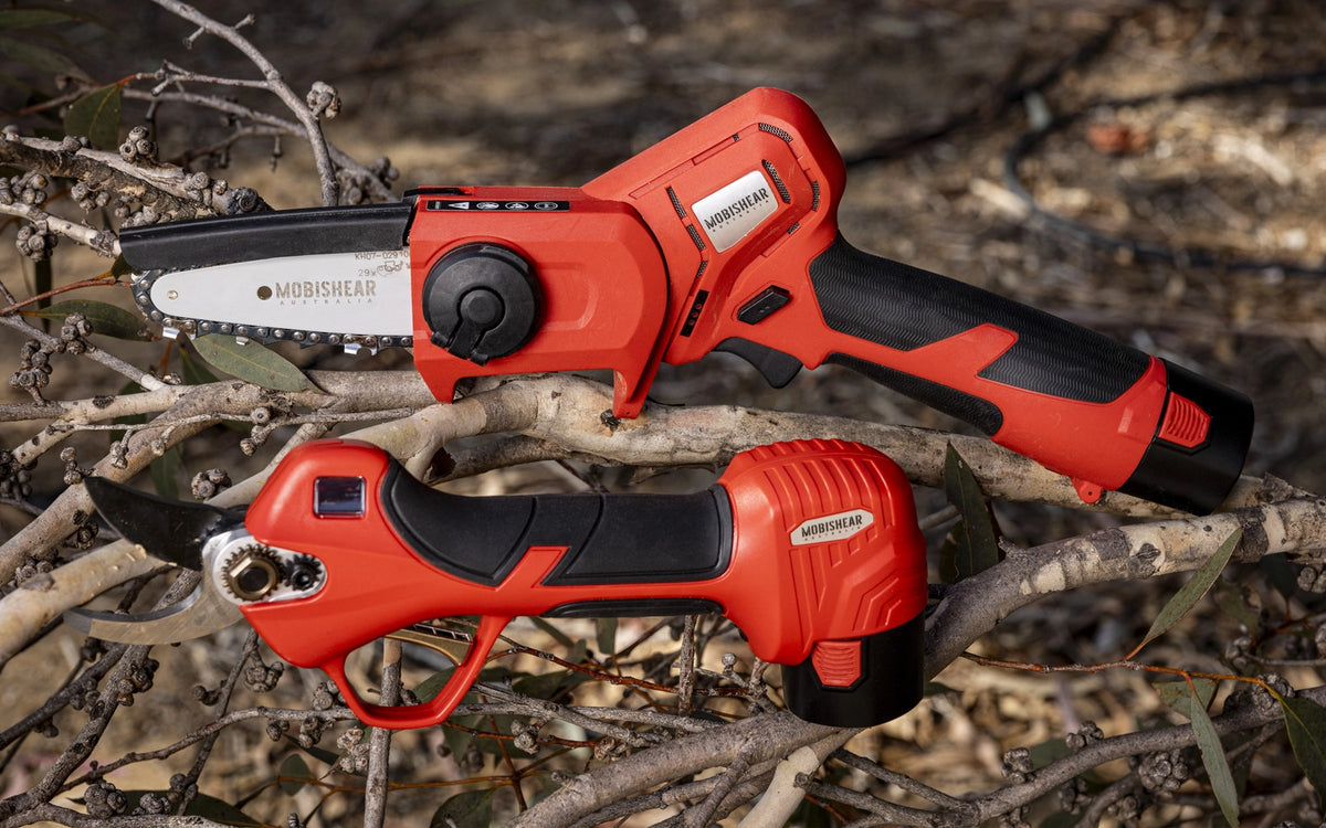 100% Cordless 12V Gardener’s Kit